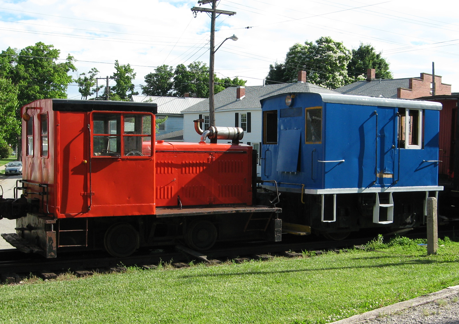 The Plymouth in red and the GE in blue